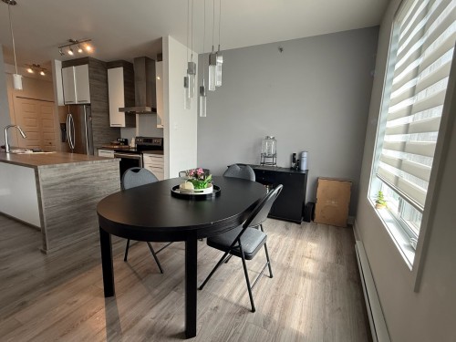 Dining Room - 404-3163 Boul. De La Gare, Vaudreuil-Dorion, QC 