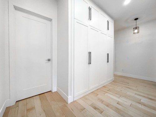 Mud Room - 3612 Av. Laval, Montréal (Le Plateau-Mont-Royal), QC 