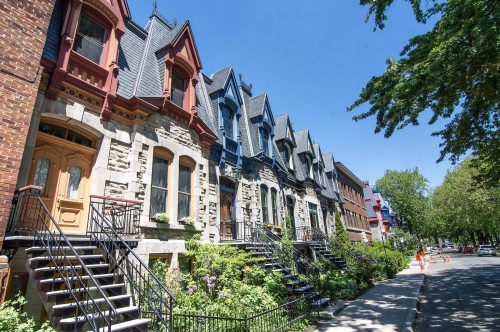Nearby - 3612 Av. Laval, Montréal (Le Plateau-Mont-Royal), QC 
