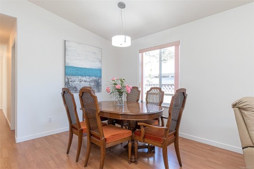 7 Eagle Lane, View Royal, BC 