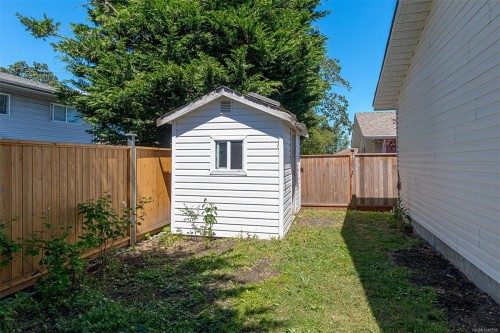 7 Eagle Lane, View Royal, BC 