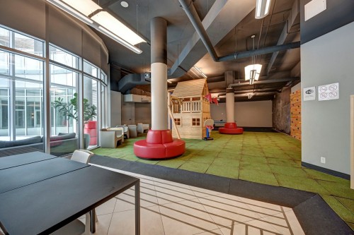 Salle communautaire - 607-4923 Rue Jean-Talon O., Montréal (Côte-Des-Neiges/Notre-Dame-De-Grâce), QC 