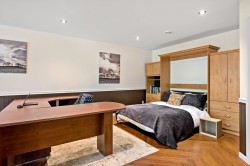 Bureau - 