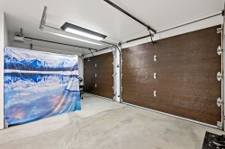 Garage - 