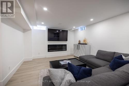 51 Haskell Crescent, Aurora, ON 