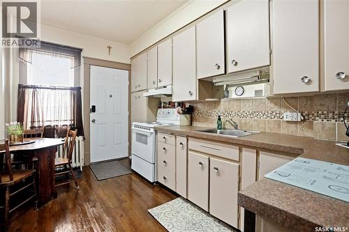 1320 Victoria Avenue, Regina, SK 