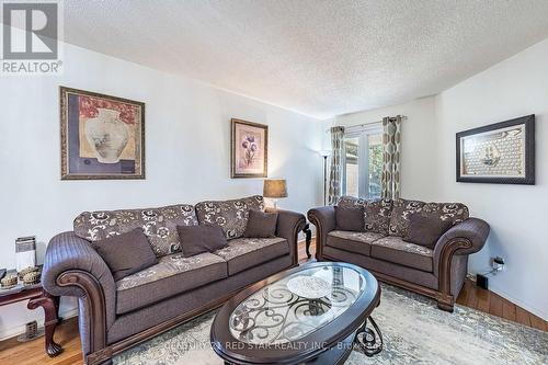 52 Newdale Place, Brampton, ON - Indoor Photo Showing Living Room