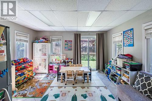 52 Newdale Place, Brampton, ON - Indoor