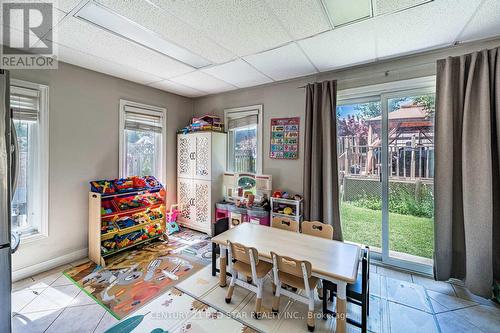 52 Newdale Place, Brampton, ON - Indoor