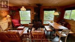 Lots of Room for Guests Around the Fire. - 