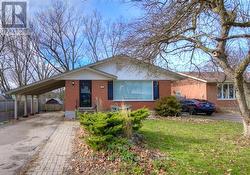 199 DIXIE CRESCENT Waterloo, ON N2J 3K9