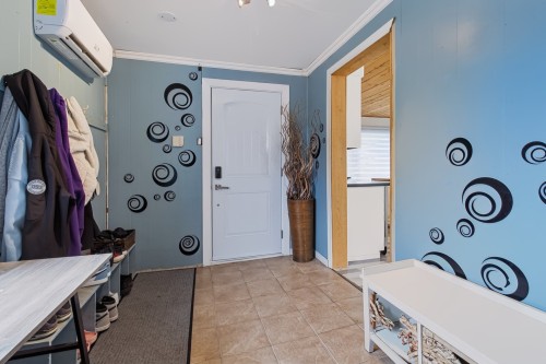 Hall d'entrée/Vestibule - 79 Rue Venne, Saint-Jacques, QC 
