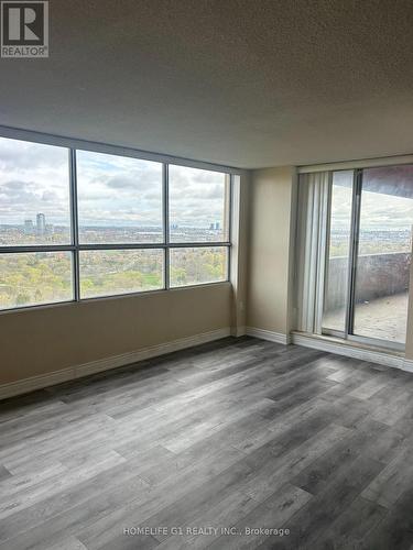 1803 - 40 PANORAMA COURT  Toronto, ON M9V 4M1