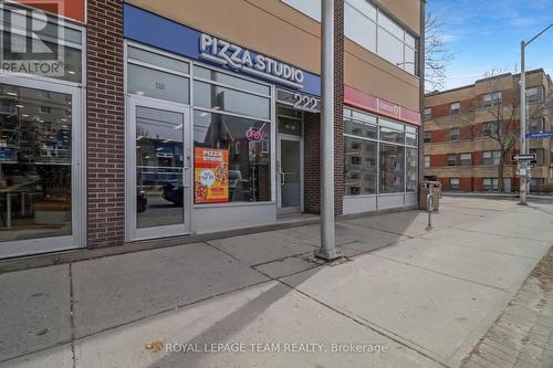 218 Laurier Avenue E, Ottawa, ON 