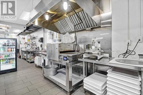 218 Laurier Avenue E, Ottawa, ON 