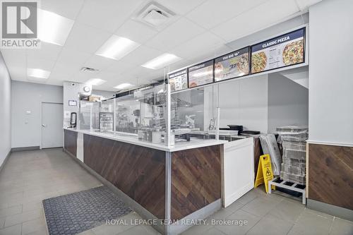 218 Laurier Avenue E, Ottawa, ON 