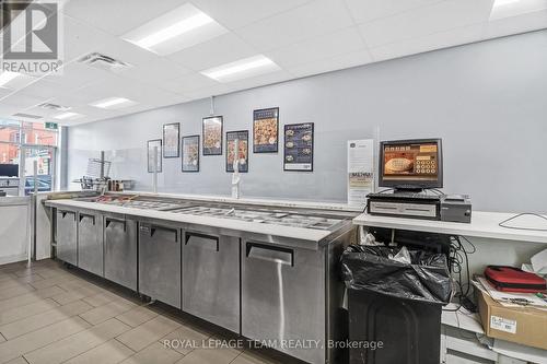 218 Laurier Avenue E, Ottawa, ON 