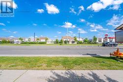 17 - 3975 EGLINTON AVENUE W  Mississauga, ON L5M 0E7