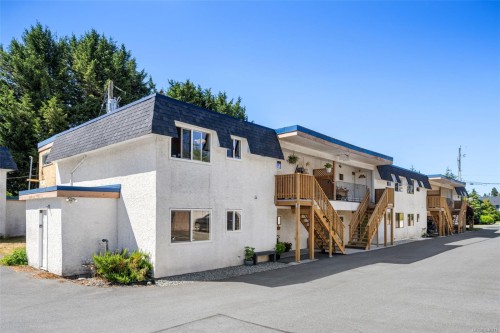 #3-2045 Gatewood Rd  Sooke, BC V9Z 0L6