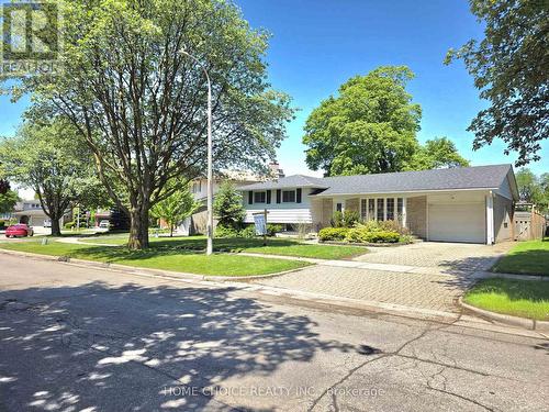 130 Champlain Crescent, Kitchener, ON 