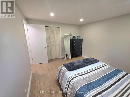 130 Champlain Crescent, Kitchener, ON 