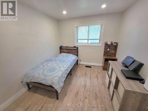 130 Champlain Crescent, Kitchener, ON 