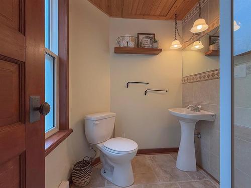 18 Kestrel Lane, Onanole, MB 