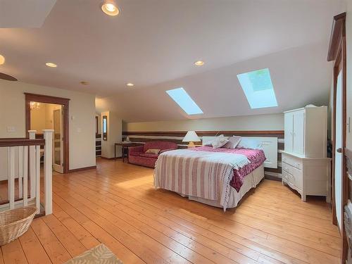 18 Kestrel Lane, Onanole, MB 