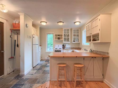18 Kestrel Lane, Onanole, MB 