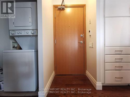 2007 - 33 Sheppard Avenue E, Toronto, ON 