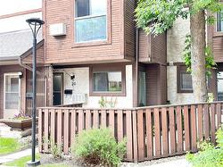 26-120 Niakwa RD  Winnipeg, MB R2M 2T2