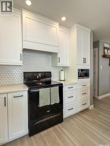 482 Russell Crescent, Swift Current, SK 