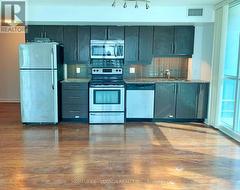 1004 - 33 BAY STREET  Toronto, ON M5J 2Z3