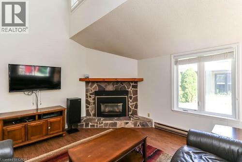 9 Trafalgar Road, Collingwood, ON - Indoor Photo Showing Living Room With Fireplace