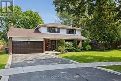 34 RUSTYWOOD DRIVE Toronto, ON M3A 1R8