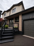 Main-932 Elgin Street  Newmarket, ON L3Y 3C1