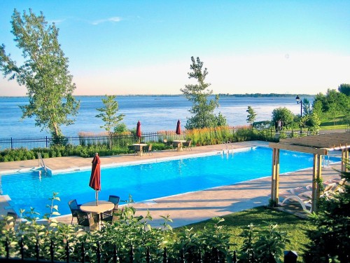Piscine - 105-300 Av. Des Sommets, Montréal (Verdun/Île-Des-Soeurs), QC 