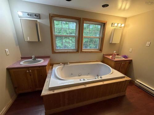 71 Audrey Drive, Bridgewater, NS 