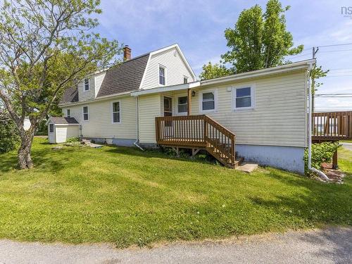 2763 Highway 376, Lyons Brook, NS 