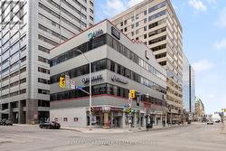 3 - 102 BANK STREET  Ottawa, ON K1P 5N4
