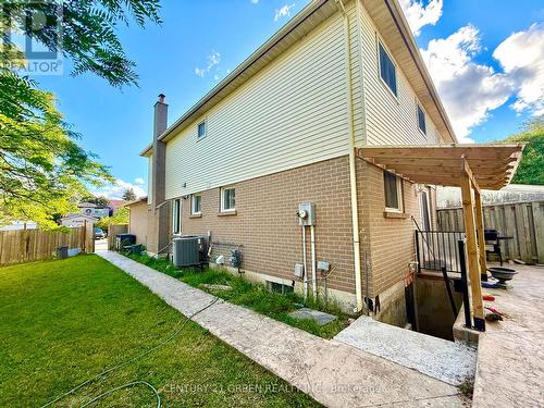 750 Queensbridge Drive, Mississauga, ON 