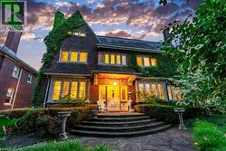 122 DUFFERIN Avenue  Brantford, ON N3T 4R1