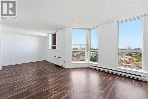 817 - 2460 EGLINTON AVENUE E  Toronto, ON M1K 5J7