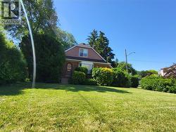 136 KING Street E Stoney Creek, ON L8G 1L5