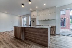 C-10 Rue Vaudry  Sainte-Thérèse, QC J7E 3B8