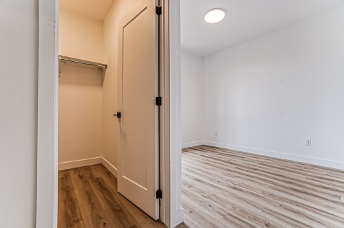 Bedroom - C-10 Rue Vaudry, Sainte-Thérèse, QC 