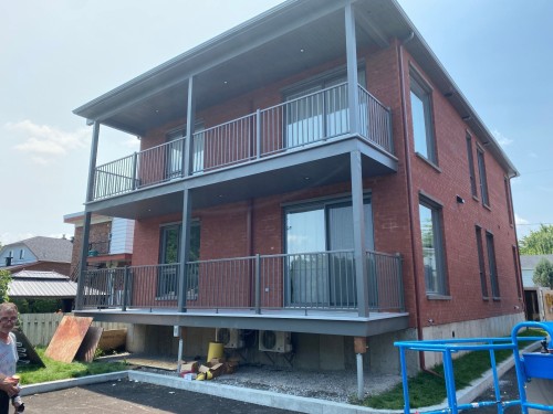 Back of Structure - C-10 Rue Vaudry, Sainte-Thérèse, QC 