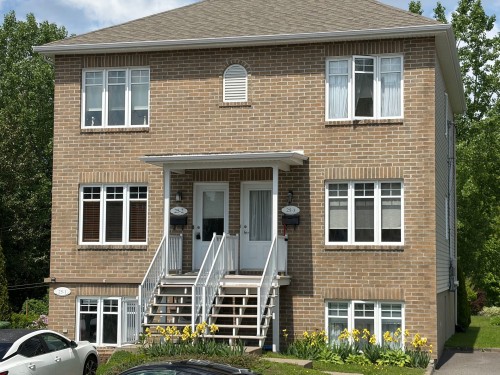 2-25 Av. du Plateau  Québec (Beauport), QC G1E 2M4