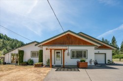 1099 Popham Rd Parksville, BC V9P 2T3