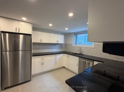 9 Fieldway Drive  Hamilton, ON L9A 2L2